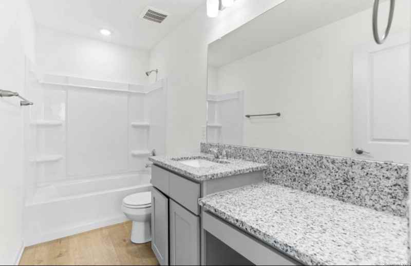 3618 Palmwood Ter - Photo 5 of 10