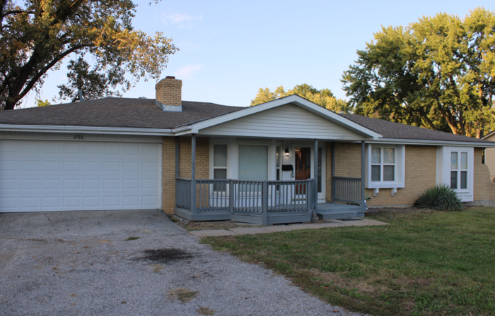 4926 Haskell Ave - Photo 2 of 26