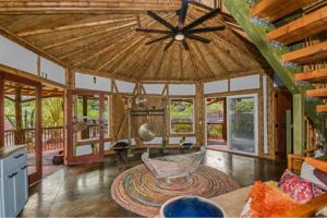 featured image of 75-5944 Kakalina St