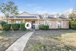 2817 Carnaby Ln - Photo 1 of 1