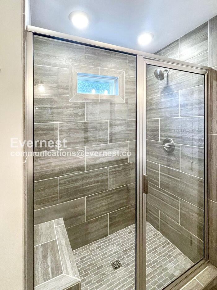 214 King Rd - Photo 7 of 22