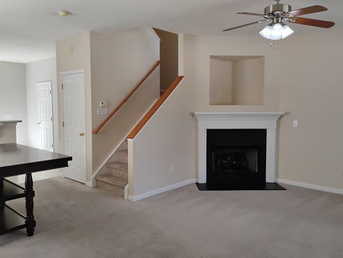 10821 Farmville Rd - Photo 4 of 36