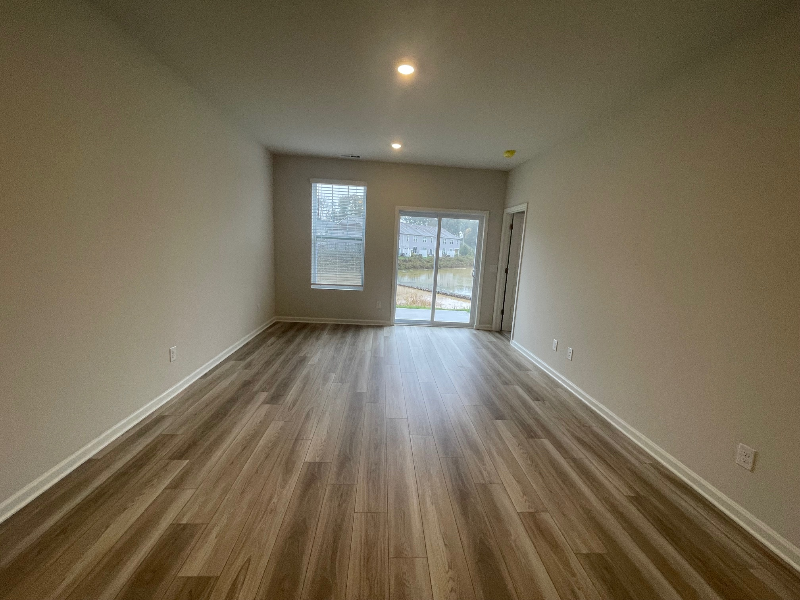 1720 Manuka Ln - Photo 5 of 19