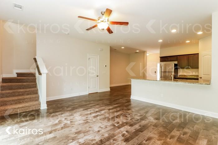 613 Ferguson Ln - Photo 3 of 17