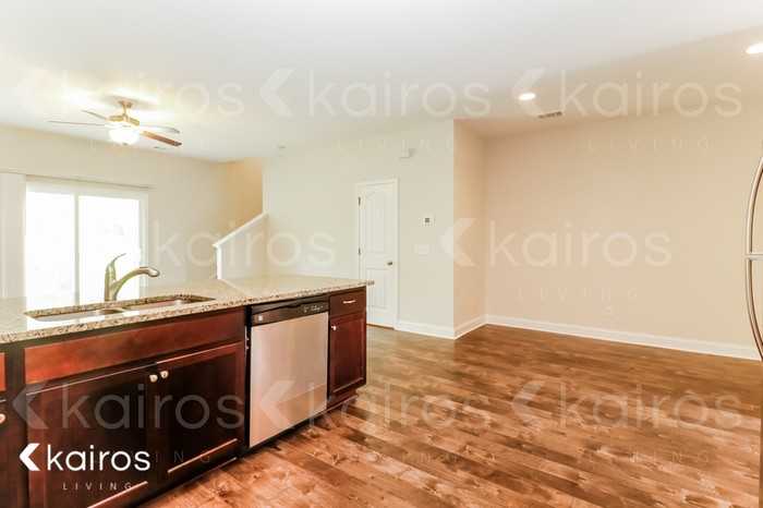 613 Ferguson Ln - Photo 7 of 17