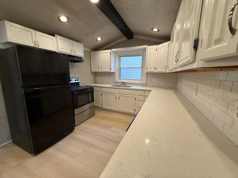 250 Koehne St - Photo 3 of 6