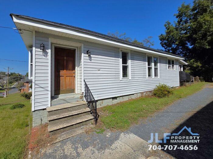 106 Falls Road - Photo 3 of 19