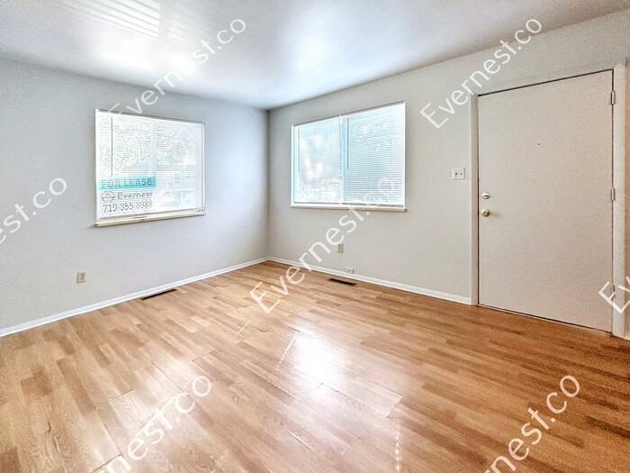 954 W Moreno Ave - Photo 6 of 15