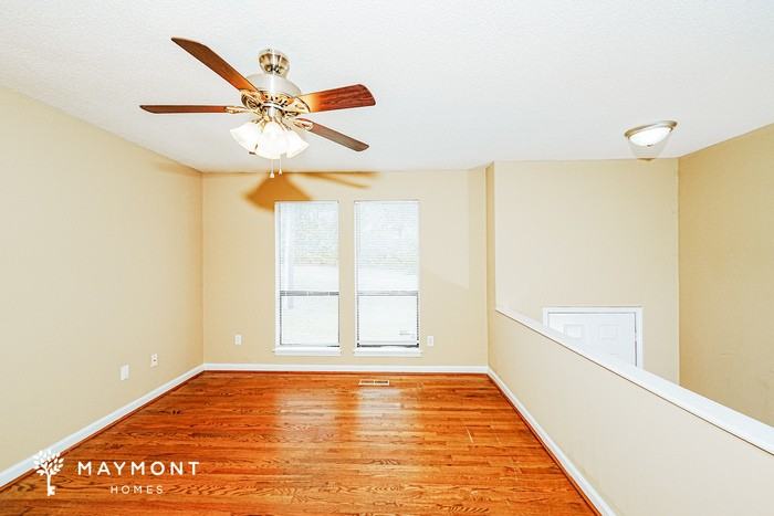 1157 Thompson Rd - Photo 5 of 14