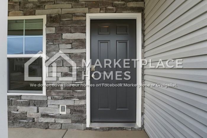 4151 Hines Ln - Photo 5 of 42