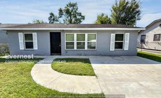 featured image of 2402 Jones Rd