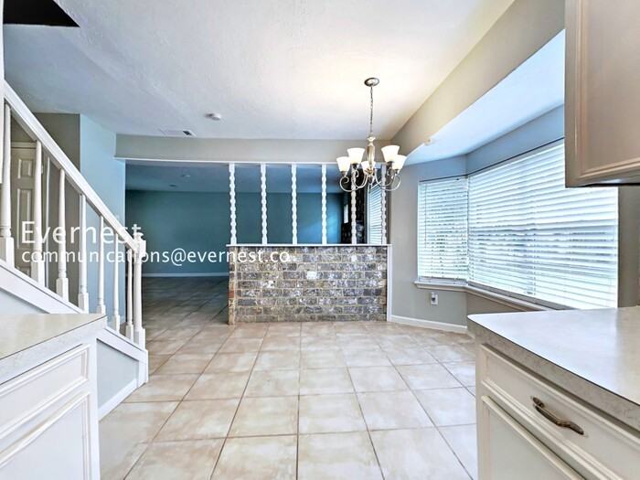 10223 Sageaspen Ln - Photo 4 of 16