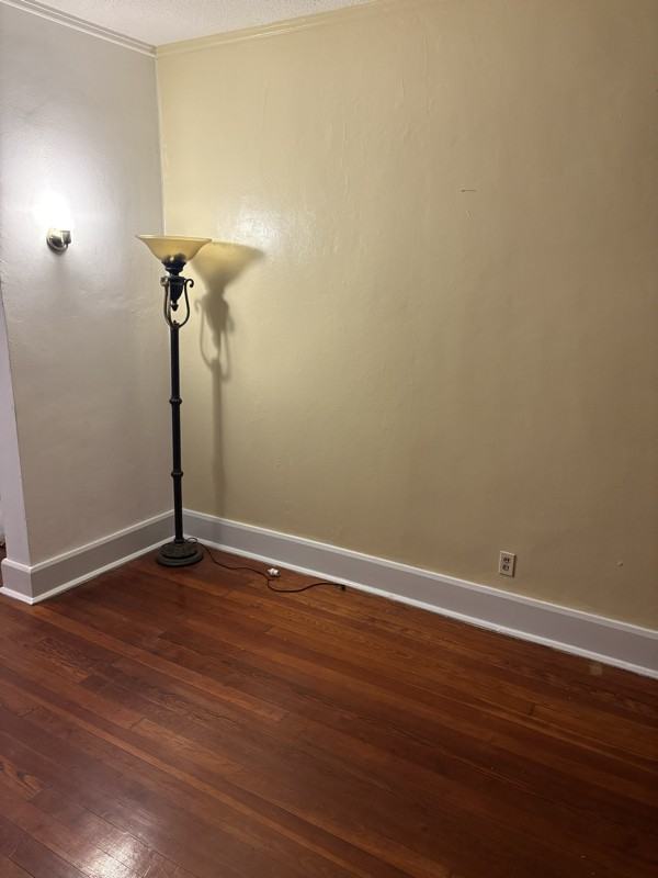 8309 Pritchard Pl - Photo 4 of 10