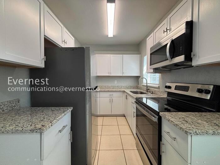 116 Hope Cir - Photo 2 of 24