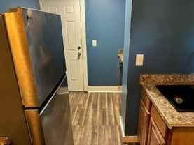 210 W 39th St #2E - Photo 1 of 1