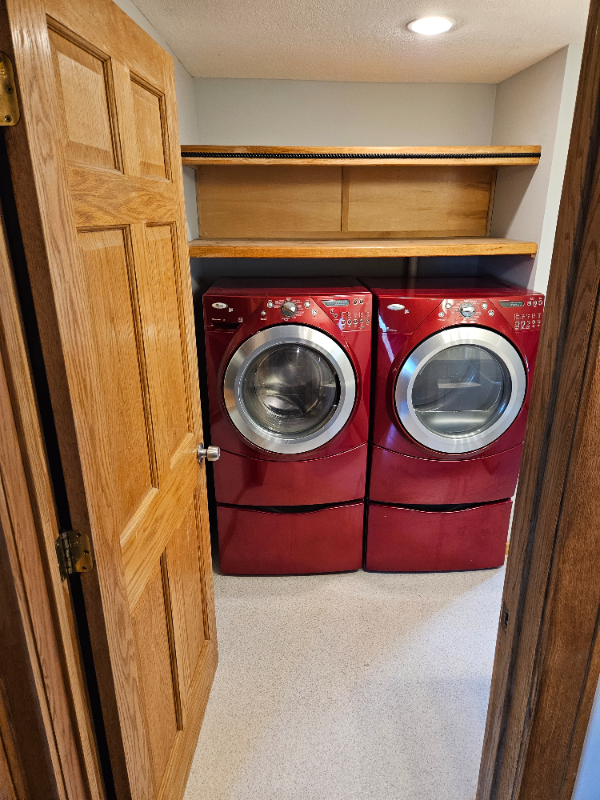 116 Morse St N - Photo 3 of 12