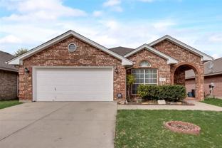 912 Churchhill Dr - Photo 1 of 1