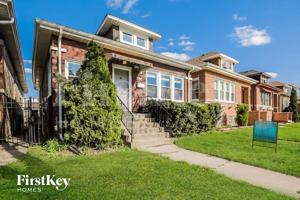 featured image of 2831 N Kostner Ave