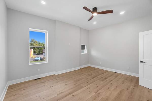 571 Hale Avenue - Photo 3 of 15