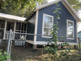 526 10th Ave - Photo 1 of 1