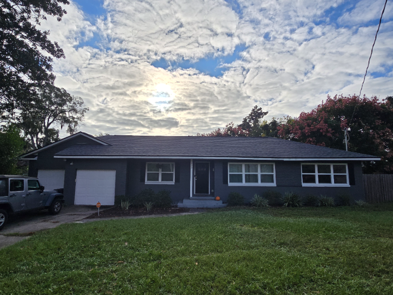 933 Arlingwood Ave - Photo 2 of 10