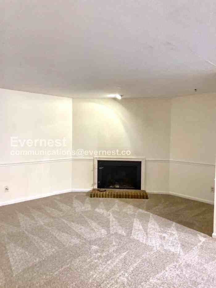 302 Patriot Ln #A - Photo 5 of 14