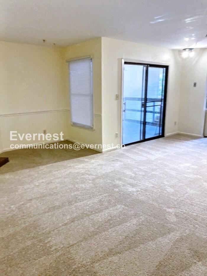 302 Patriot Ln #A - Photo 6 of 14