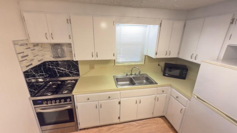 440 Maddock St #2 - Photo 4 of 20