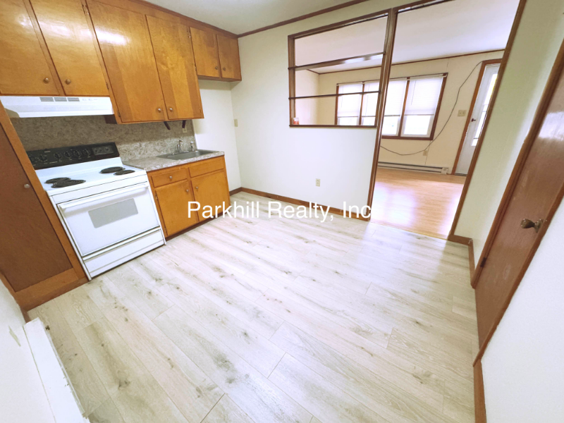 20 Oakwood Dr #20 - Photo 3 of 7