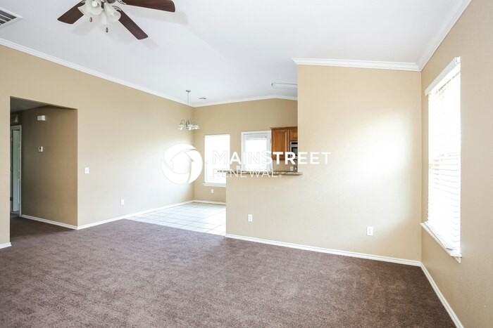 10633 Northwest 34th Street - Photo 3 of 15