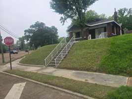 featured image of 2000 Carnes Ave