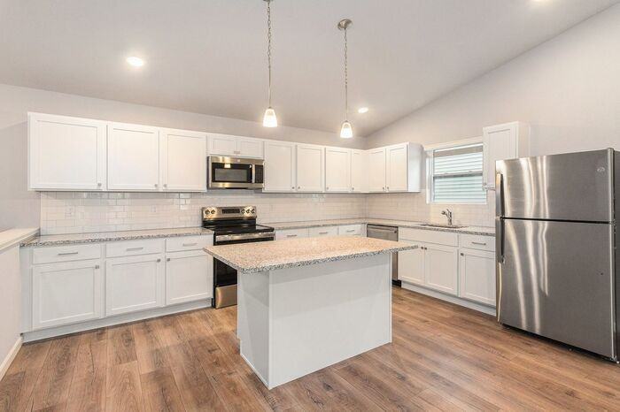 2741 Sanderling Court Southeast - Photo 3 of 21