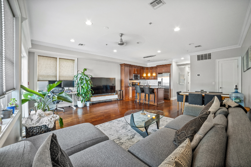 180 19th St #2 - Photo 2 of 15