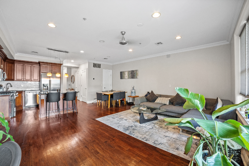 180 19th St #2 - Photo 3 of 15