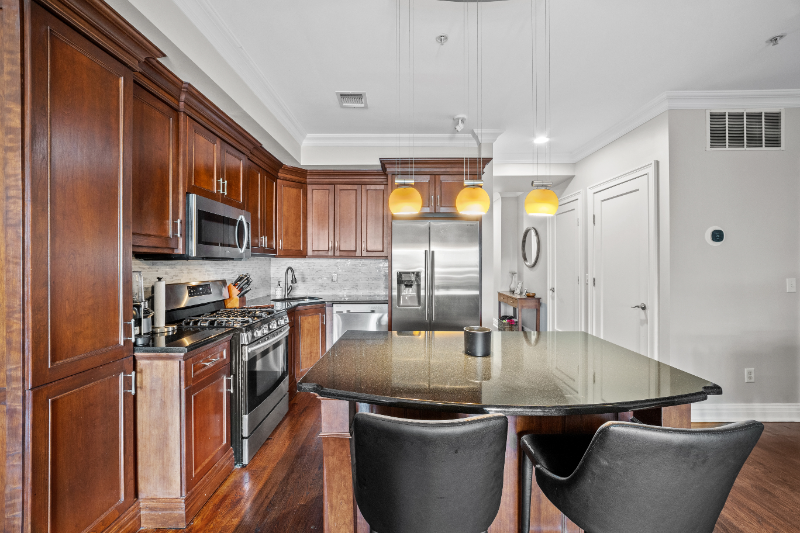 180 19th St #2 - Photo 5 of 15