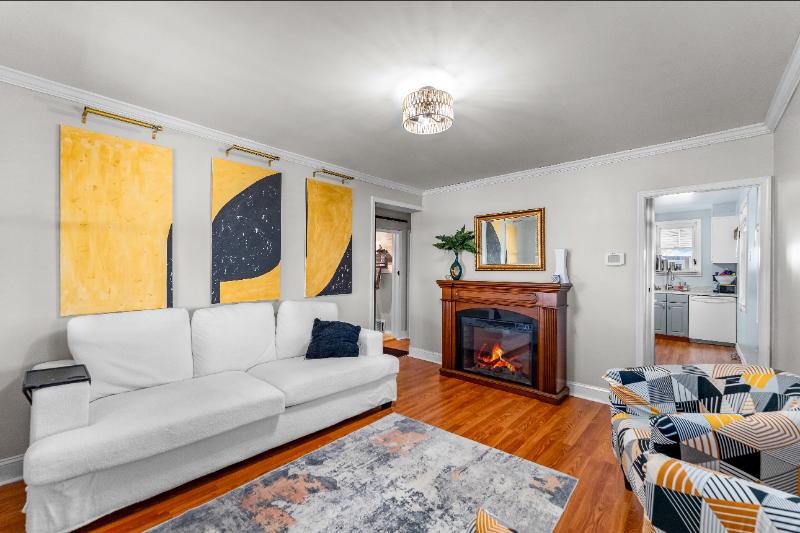 505 Bayside Drive - Photo 3 of 20