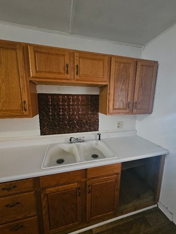 319 South Ash Street - Photo 5 of 18