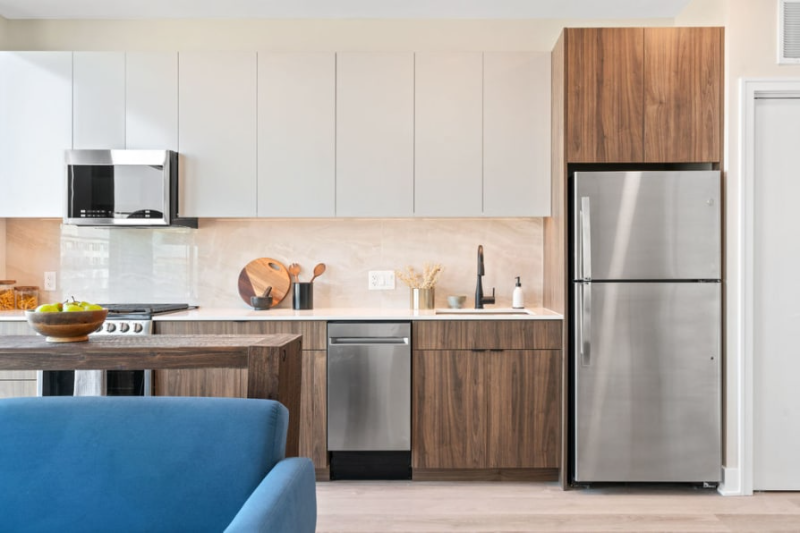 1200 W Gladys St - Photo 2 of 8