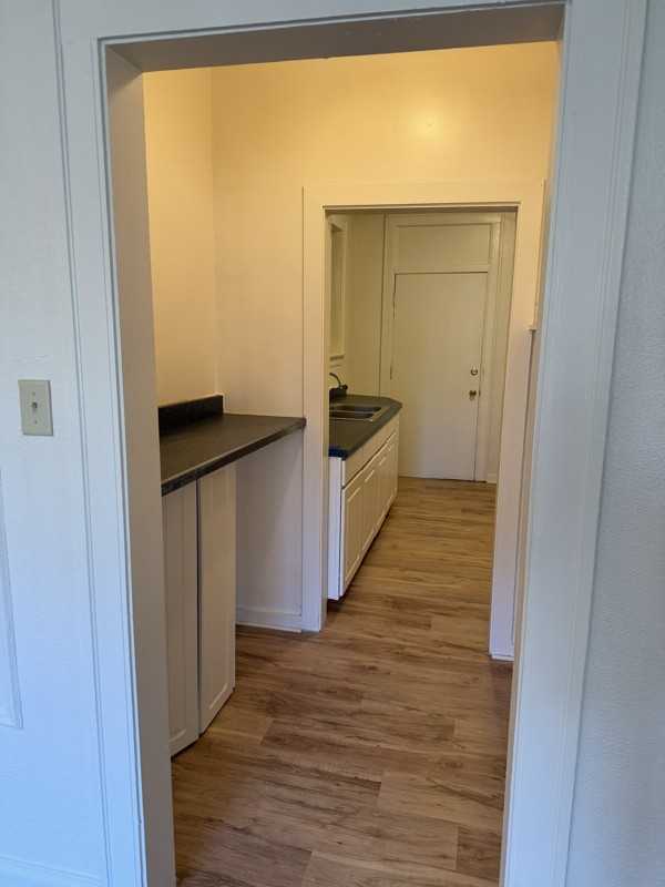 8220 S Langley Ave #1stFL - Photo 4 of 13
