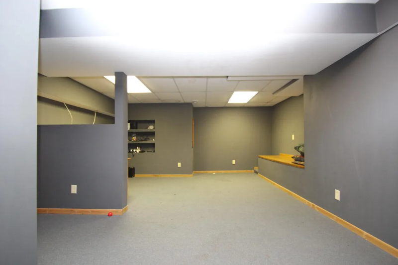 2721 Westcliffe Dr - Photo 6 of 8