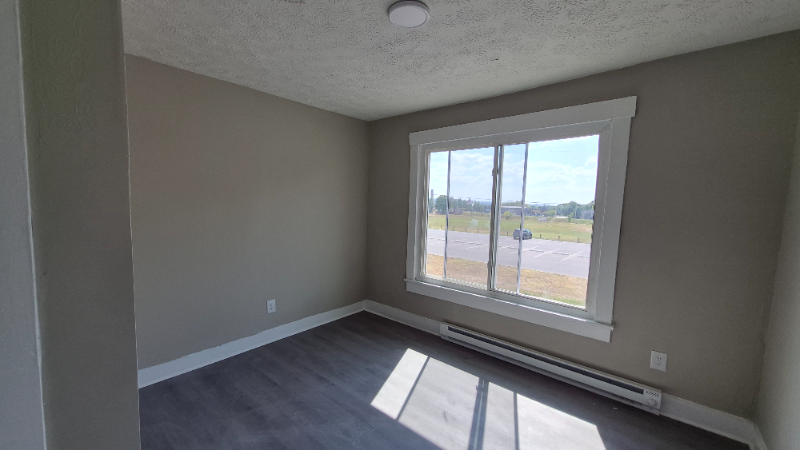 912 Riverview Ter #912UPPER - Photo 6 of 12