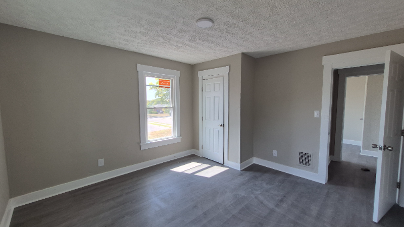 912 Riverview Ter #912UPPER - Photo 7 of 12