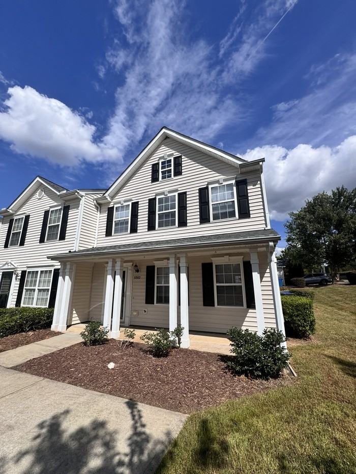 5302 Dilbagh Drive - Photo 2 of 26