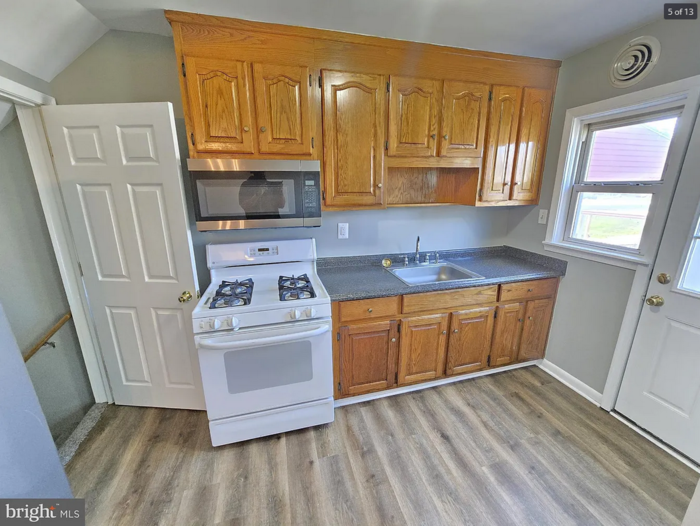 2200 Redthorn Rd - Photo 5 of 13