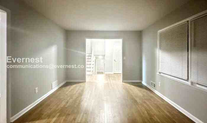 1779 Gretna Green Way - Photo 3 of 22