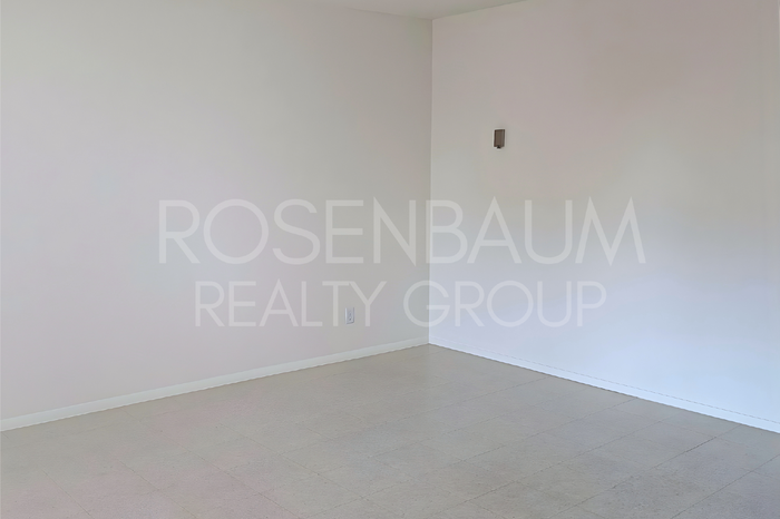 2625 N Alvernon Way #F4 - Photo 2 of 19