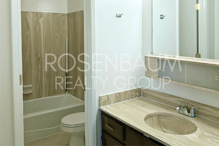 2625 N Alvernon Way #F4 - Photo 7 of 19