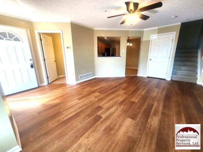 5351 Regal Ct - Photo 3 of 19