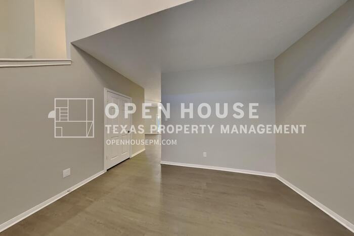 131 Lissa Ln - Photo 5 of 26