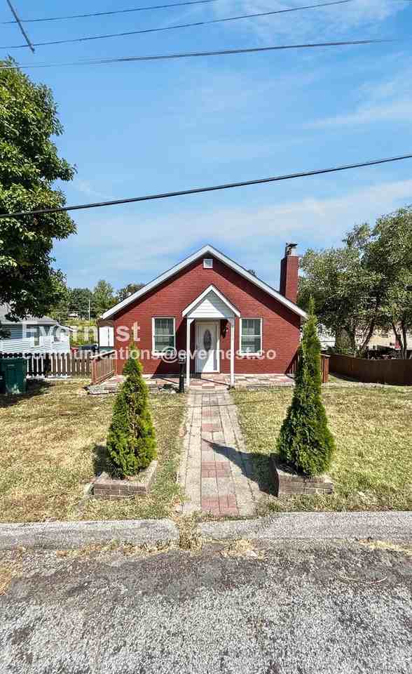 3864 Marietta Dr - Photo 2 of 26